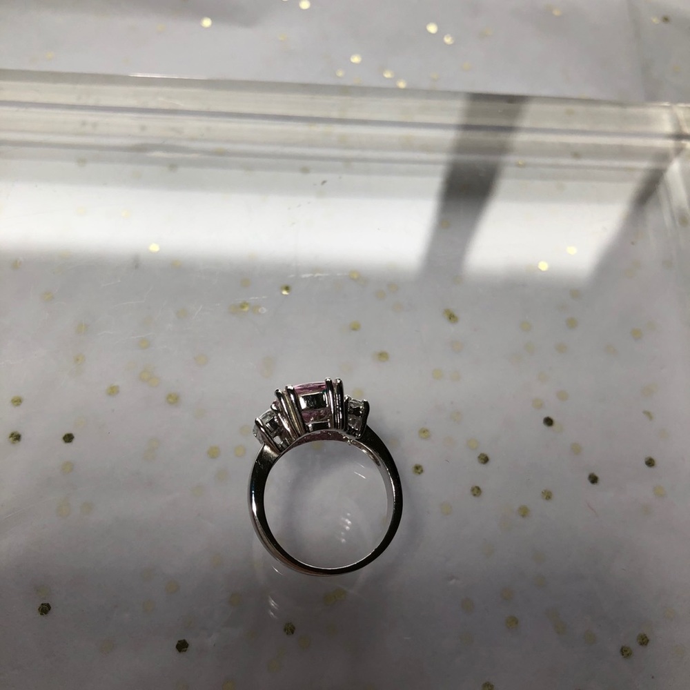 Ring - Picture 3 of 5